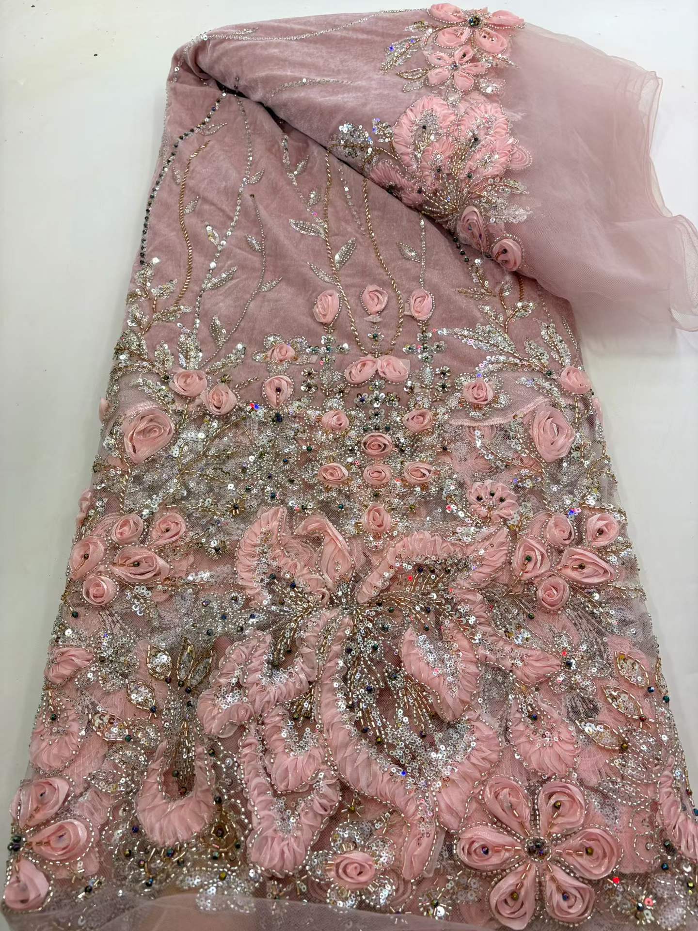 Tessuto in pizzo ricamato in v - Sewing Velvet Fabric recensione e prezzo
