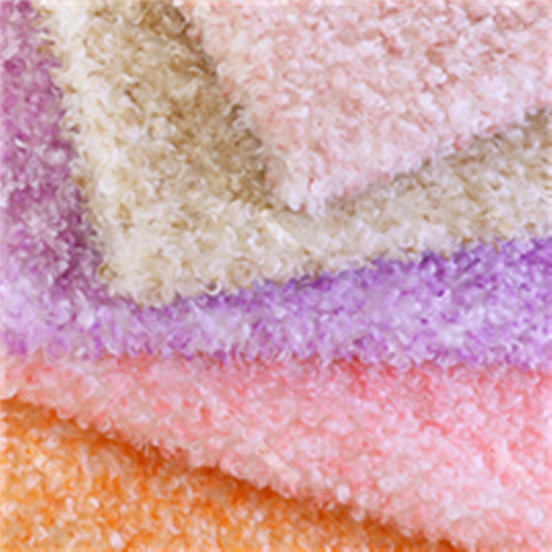 Tessuto peluche tinto a due to - Sewing Tie Dye recensione e prezzo